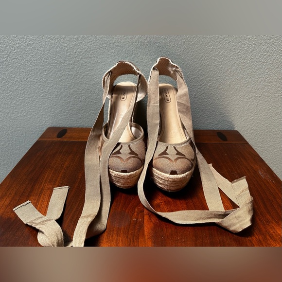 Coach Kellie Logo Ribbon Tie Espadrilles Closed Toe Wedges Sandals Raffia Shoes - Picture 6 of 16